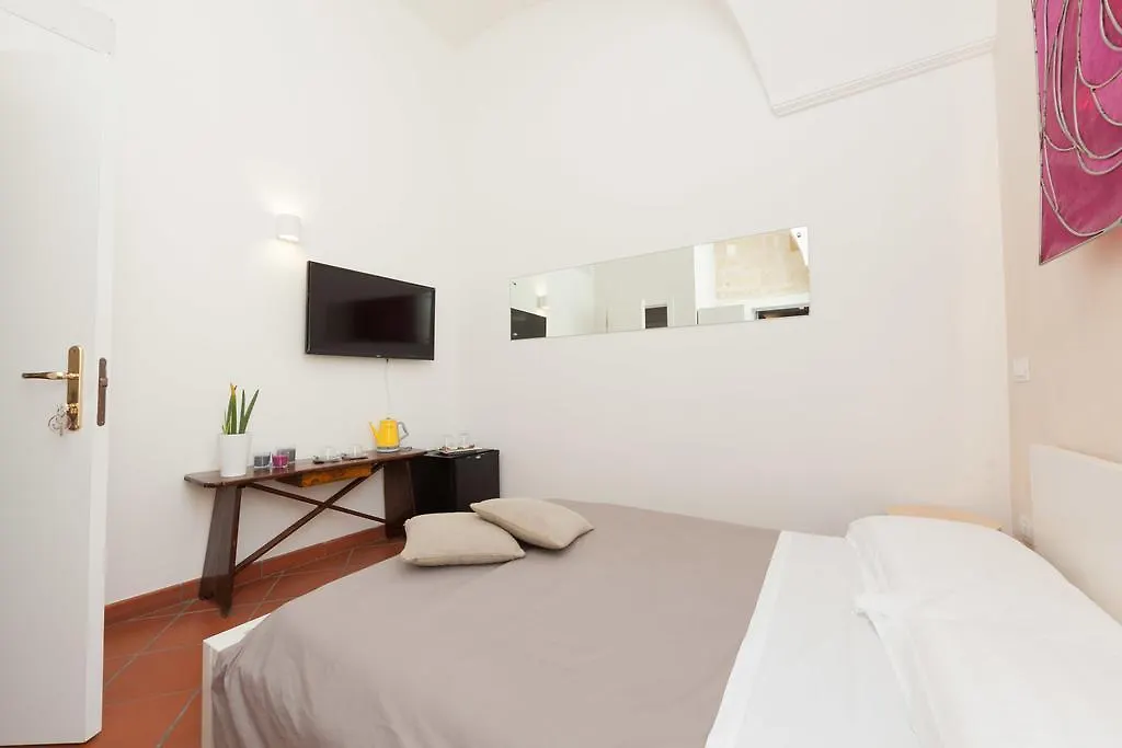 B&B Corte Dei Taralli 레체