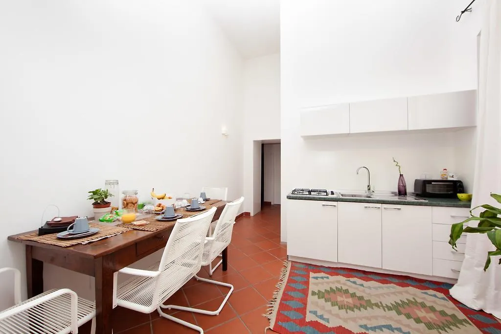 B&B Corte Dei Taralli 레체